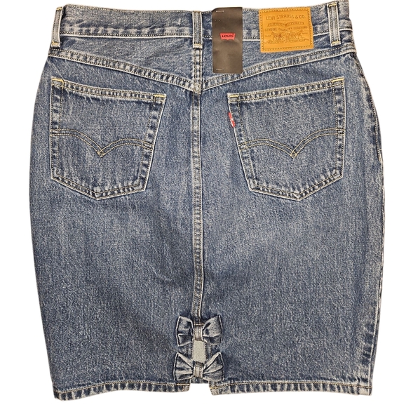 Levi's Dresses & Skirts - Levi's Premium Double Bow Denim High Waist Mom Skirt Size 29 NWT